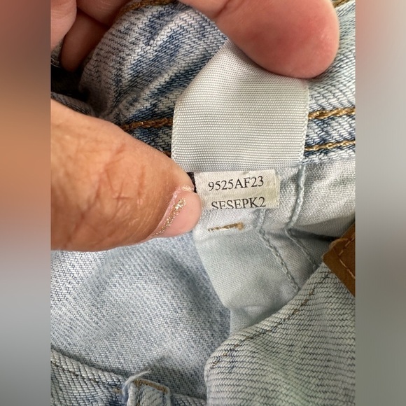 Aeropostale Low Rise Light Wash Cargo Jeans Size 000 - Picture 15 of 16